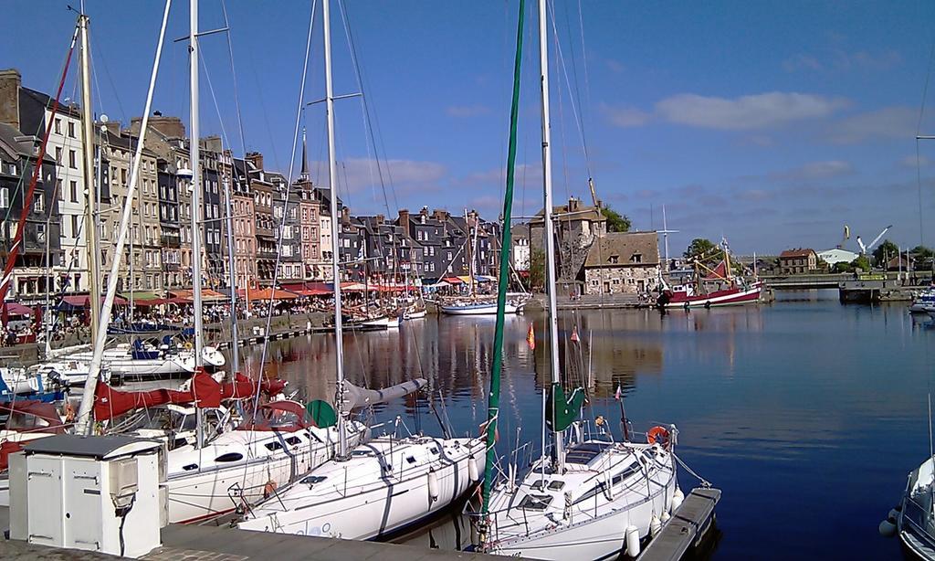 Le Central Honfleur Kültér fotó